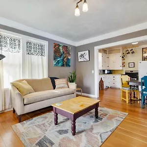 Holiday home Charming 1909 St Johns, Portland